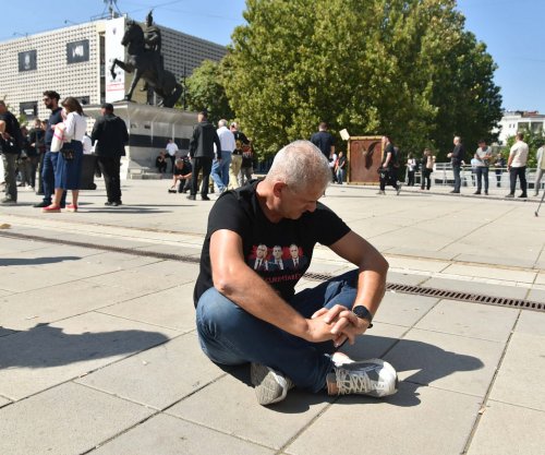 Rrëqethëse, Reutersi publikon reagimin e turmës zemërthyer pas vendimit të Speciales