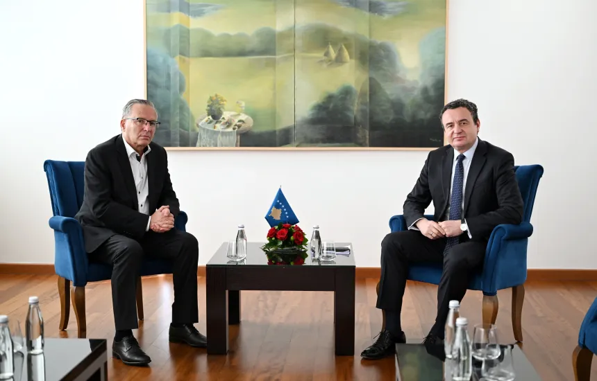 Kurti takohet me Hamzën, diskutojnë për hapat pas vendimit të Speciales
