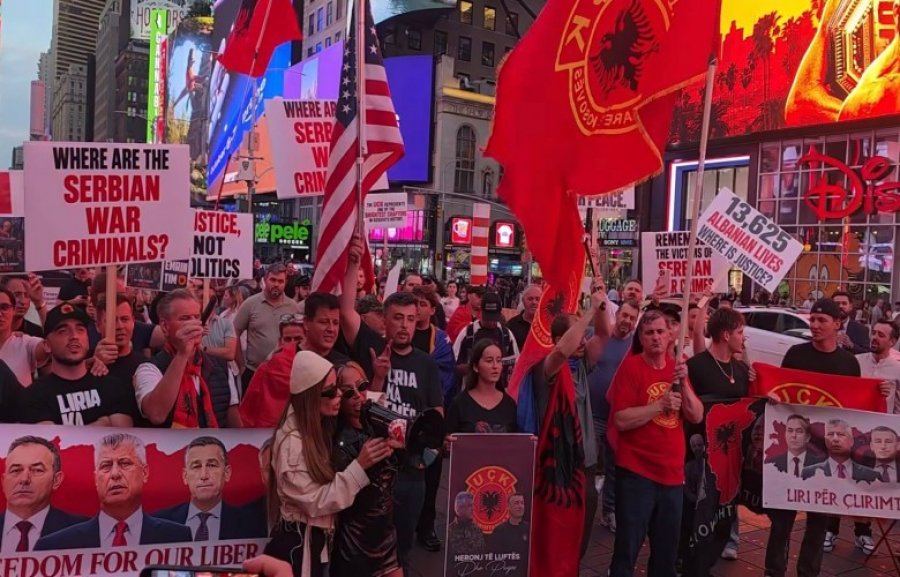 Diaspora shqiptare proteston në Times Square kërkon liri për ish krerët e UÇK së