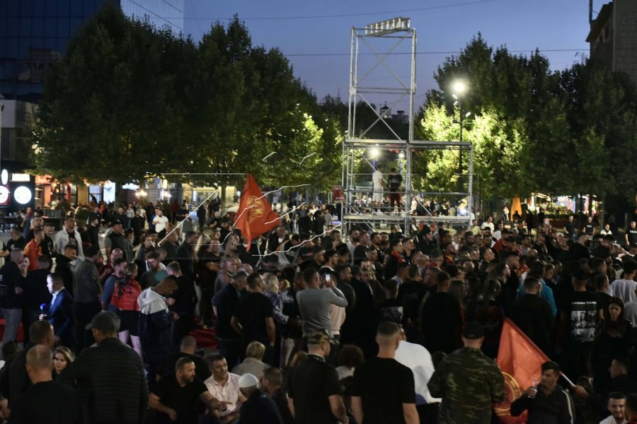 “Jo në emrin tim”, qytetarët edhe sonte protestojnë në Prishtinë