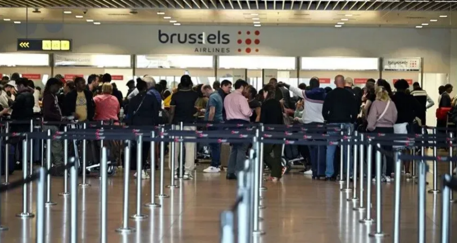 Aeroporti  Charleroi  në Belgjikë anulon rreth 40 fluturime