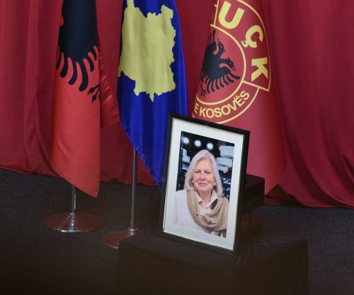 Lidhja e Shkrimtarëve sot me orë përkujtimore kushtuar Flora Brovinës