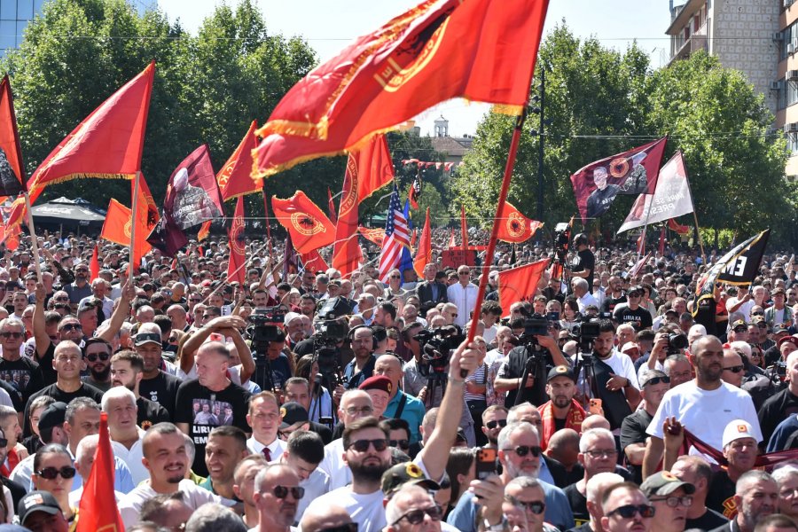Organizatorët u bëjnë thirrje protestuesve  Mos përdorni maska  ne nuk fshihemi