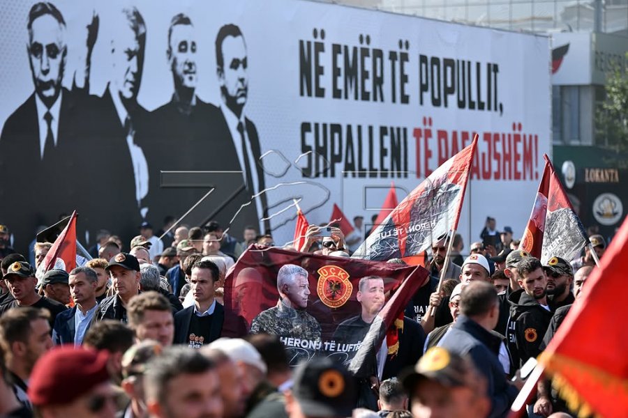 Protesta kundër vendimit të Speciales  Qeriqi  Krerëve iu bë padrejtësi  vendim komplet politik