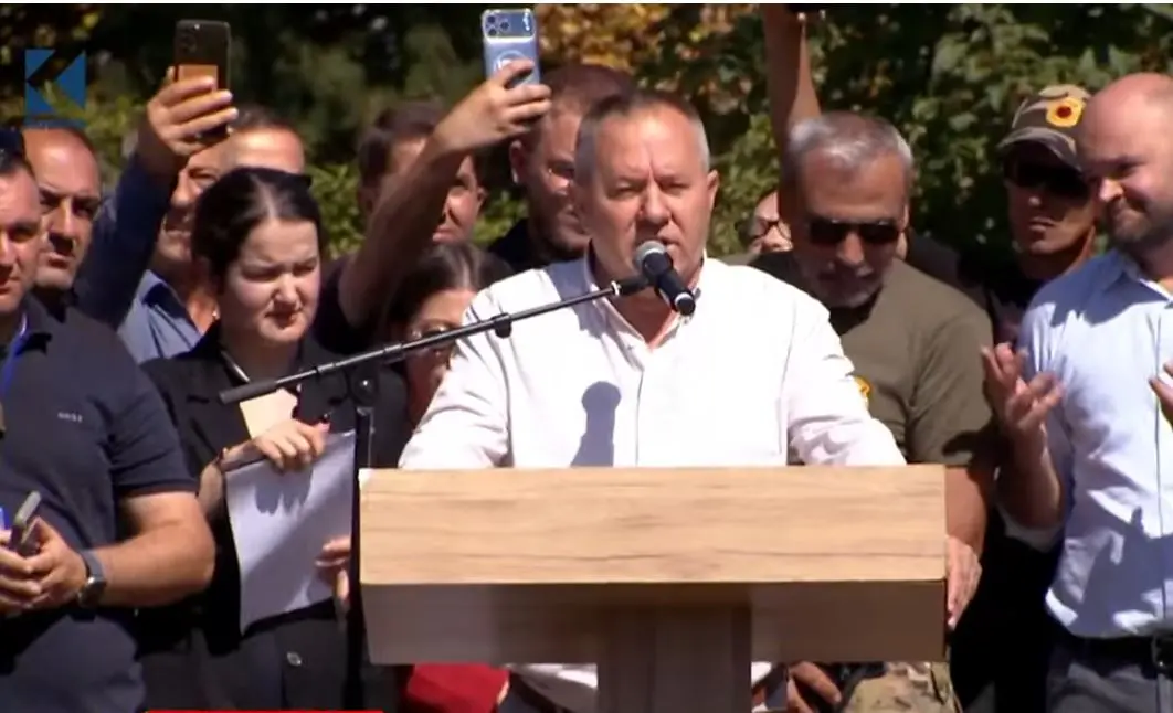 gucati-kerkon-nga-kurti-ta-perjashtoje-nga-qeveria-donika-gervallen