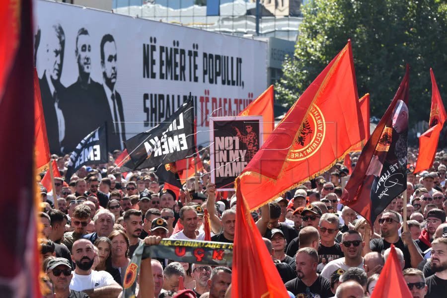 Protesta në Prishtinë nuk do të jetë e fundit  paralajmërohen tubime të tjera