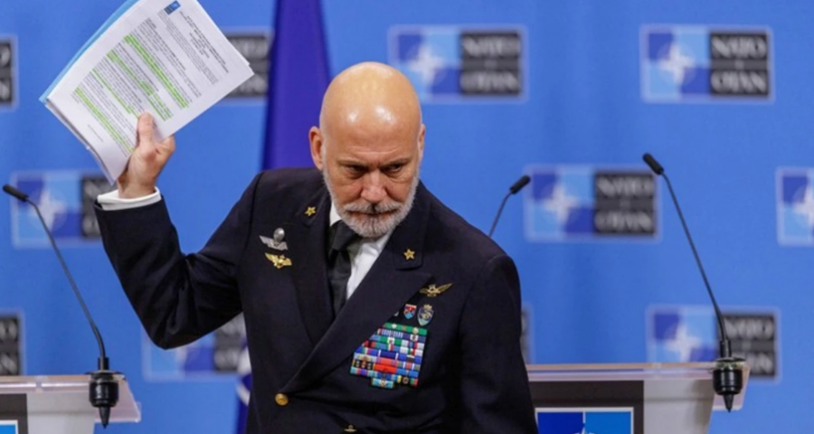 Shefi ushtarak i NATO s  Ushtarët  armët dhe sistemi janë gati  kemi rreth 4 mijë faqe me plane