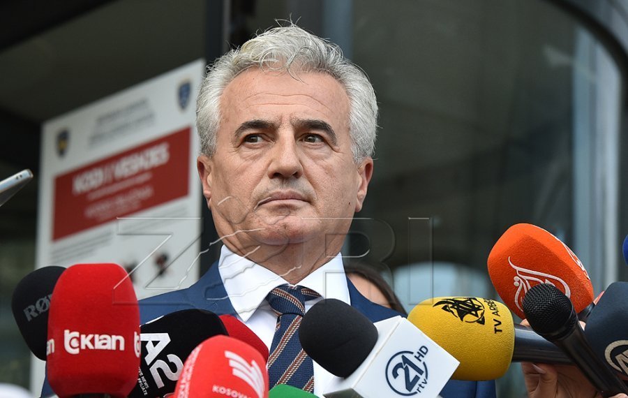 Avokati Koci kërkon nga mbrojtja e drejtuesve të UÇK së sqarim se çka ndodhi në Hagë 