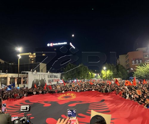 “Nuk ndalemi, çdo ditë e çdo natë në shesh” – Reagon fuqishëm platforma “Liria Ka Emër”