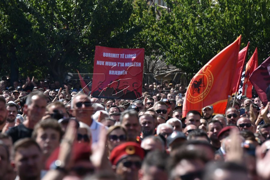 Musliu: Haga mund të mbajë katër burra, por jo kujtesën e një populli