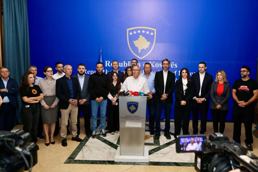 PDK-ja dorëzon në Kuvend kërkesën për plotësim-ndryshim të Ligjit për Specialen