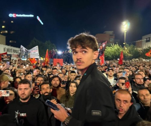 Nipi i Rexhep Selimit në protestë: Ne nuk trashëguam vetëm një shtet, trashëguam një amanet