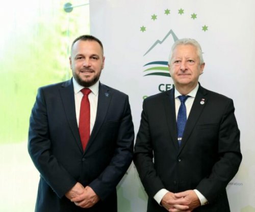Maqedonci dhe ministri çek diskutojnë për marrëveshje bashkëpunimi në mbrojtje