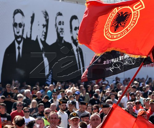 “Paanshëm, për atdhe”, shqiptarët në Gjenevë mblidhen në mbështetje të ish-krerëve