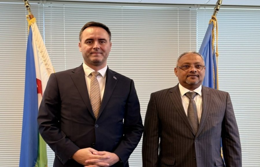 Konjufca takohet me ministrin e Jashtëm të Xhibutit në Nju Jork