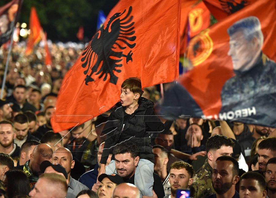 Në natën e tetë të protestës “Jo në emrin tim” - sonte flasin Leonora Jakupi, Yll Limani dhe Resul Sinani