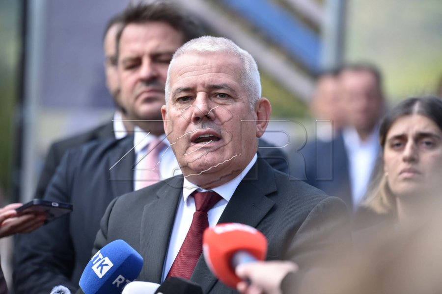 Sveçla  Fitorja në veri u arrit falë sakrificës së Afrim Bunjakut dhe qindra policëve të tjerë