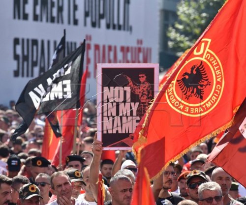 “UÇK është liria jonë”, motoçiklistët marshojnë nga Vërmica drejt Prishtinës