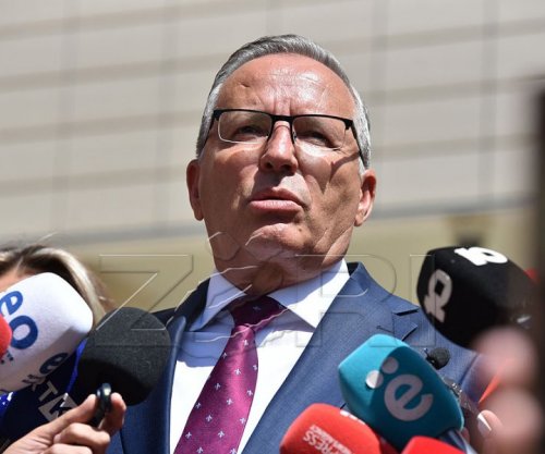 Hamza pas mbledhjes së Këshillit Drejtues: PDK kërkon mbështetje institucionale për mbrojtjen në Hagë