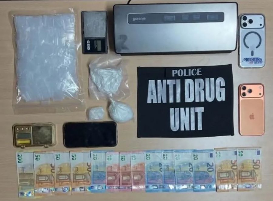 operacion-antidroge-ne-prishtine-dhe-lipjan-sekuestrohen-mbi-160-grame-kokaine