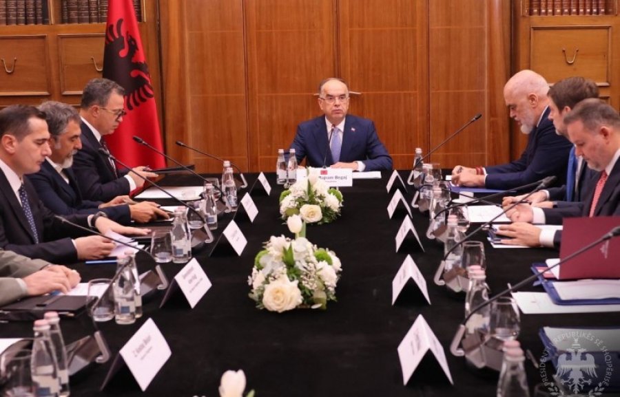 Mbledhja e Këshillit të Sigurisë Kombëtare pas rastit të Vlora Mehmetit  Presidenca shqiptare jep detaje
