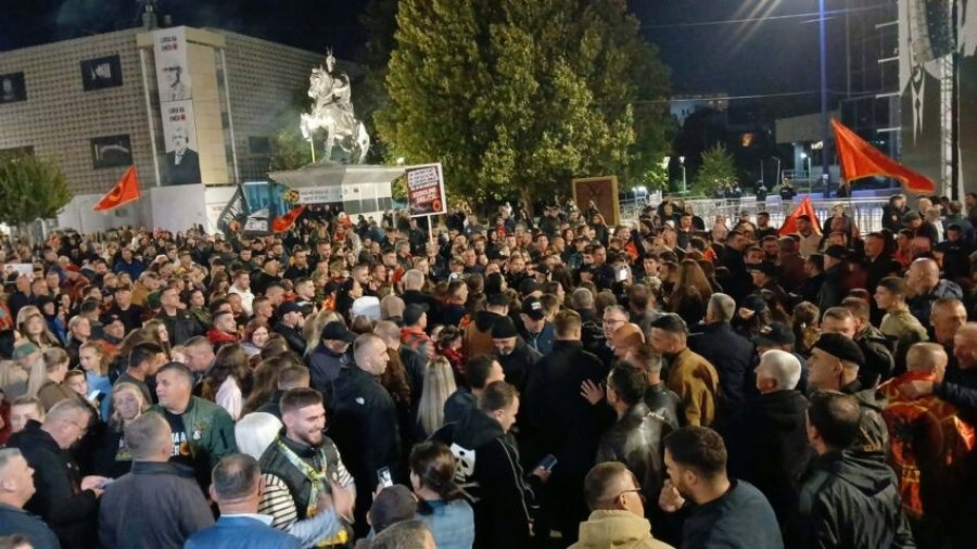 Nis protesta e përnatshme kundër vendimit të Speciales ndaj krerëve të UÇK-së, mblidhen qindra qytetarë