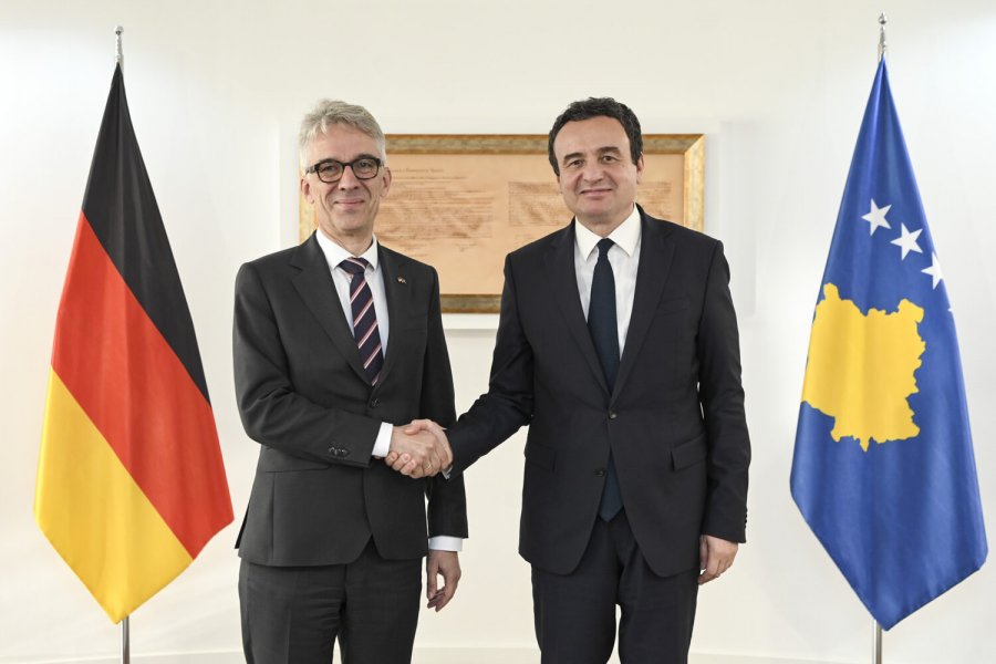 Ambasadori gjerman uron Kurtin për rizgjedhje: Presim rifillimin e dialogut me Serbinë