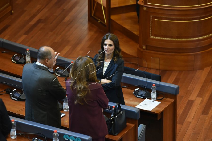 PDK-ja falënderon deputetët: Tani radha e votimit të ndryshimeve në Ligjin për Dhomat e Specializuara