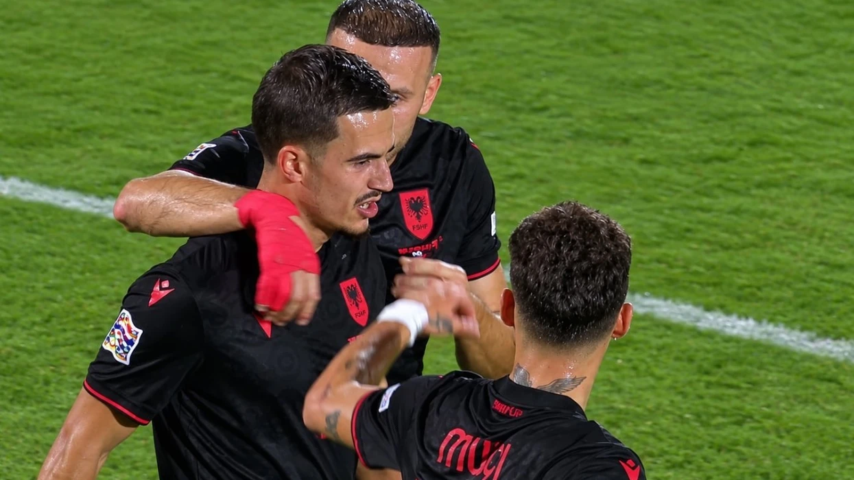 Shqipëria bindëse ndaj San Marinos