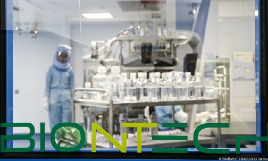 Kompania që prodhoi vaksinat kundër COVID-19 mbyll tri fabrikat e saj në Gjermani