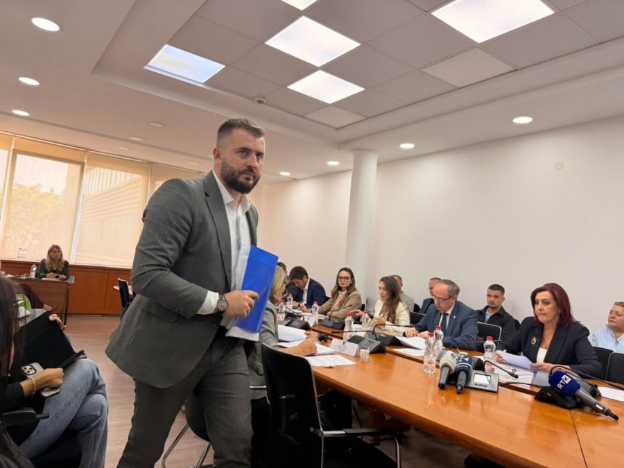 PDK ja lëshon Komisionin për Buxhet  kundërshton punën pa konstituim dhe mosprocedimin e Ligjit për Specialen