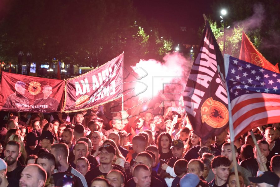Protesta “Jo në emrin tim!” hyn në ditën e 15-të